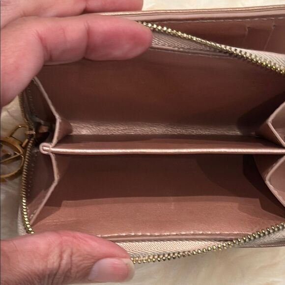 Louis Vuitton Lou Coussin Wallet Pink Lambskin Monogram Authentic Gold Hardware - Picture 3 of 16